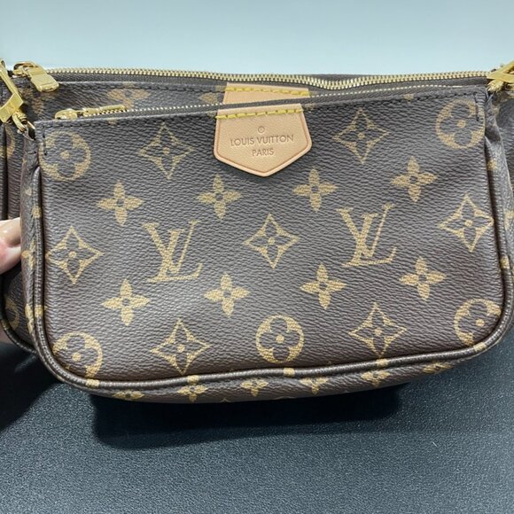 Louis Vuitton Monogram Canvas Multi Pochette Accessories Gold Hardware (118344) - Picture 4 of 12